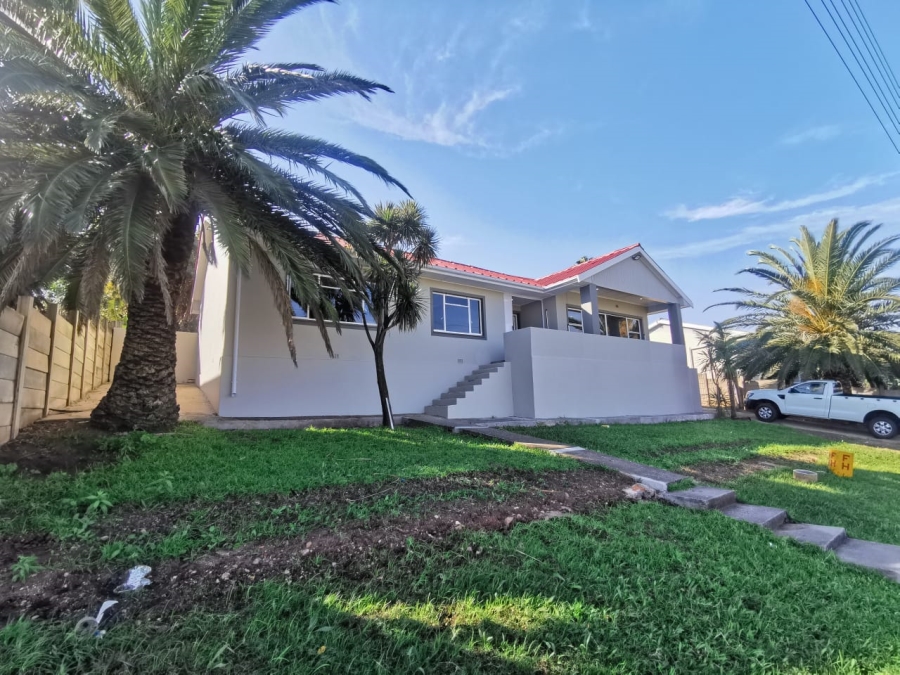 3 Bedroom Property for Sale in Van Riebeeck Hoogte Eastern Cape